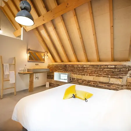 Le Rêve Hotel 2*