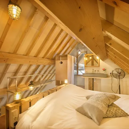 Hotell Le Reve 2*